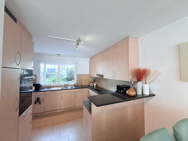 Modernes 1.5-Zimmer-Reihenfamilienhaus mit Garten 2