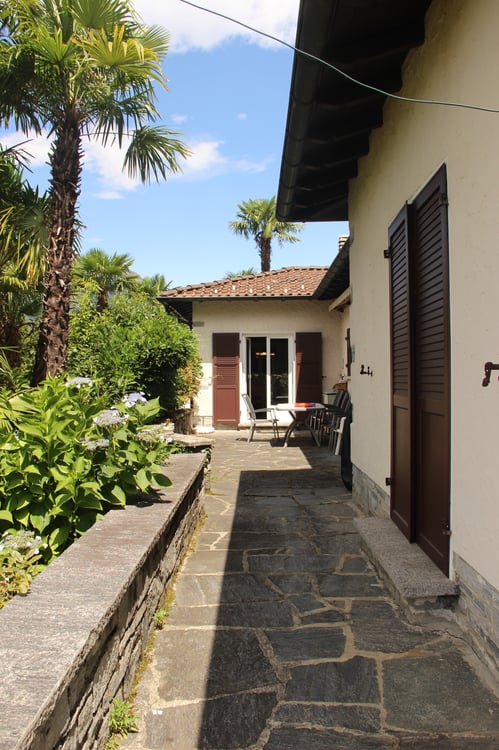 Villa con terreno edificabile 5