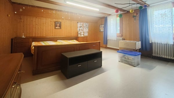 Riesiges Einfamilienhaus mit grossem Grundstück + Potenzial 5