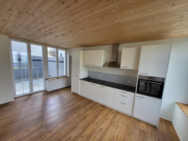 1.5-Zimmer-Maisonettewohnung, eigener Hausteil mit Sitzplatz