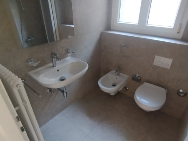 Cercasi subentrante per appartamento 1.5 locali con clima 3