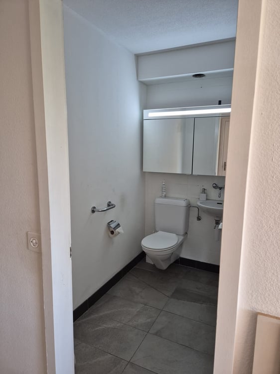 helles WG-Zimmer beim Bahnhof Bümpliz Nord 4