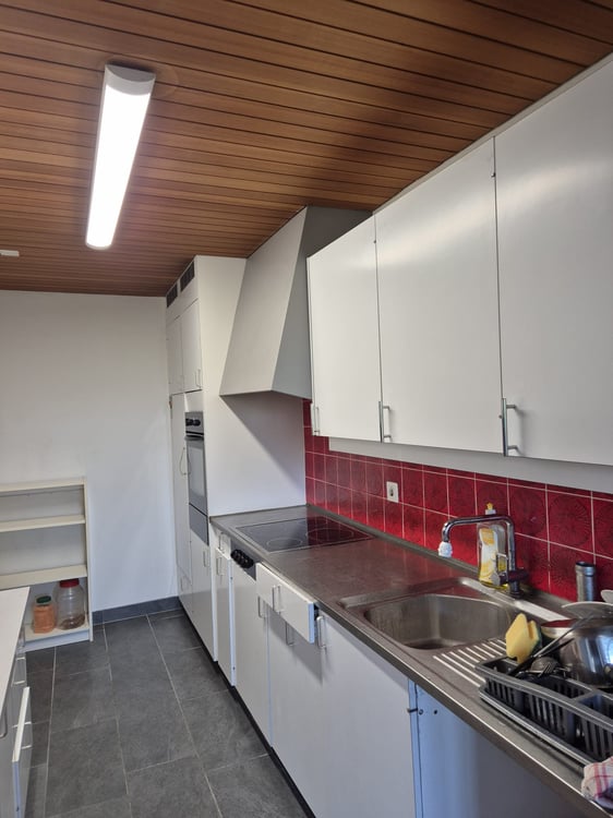 helles WG-Zimmer beim Bahnhof Bümpliz Nord 3