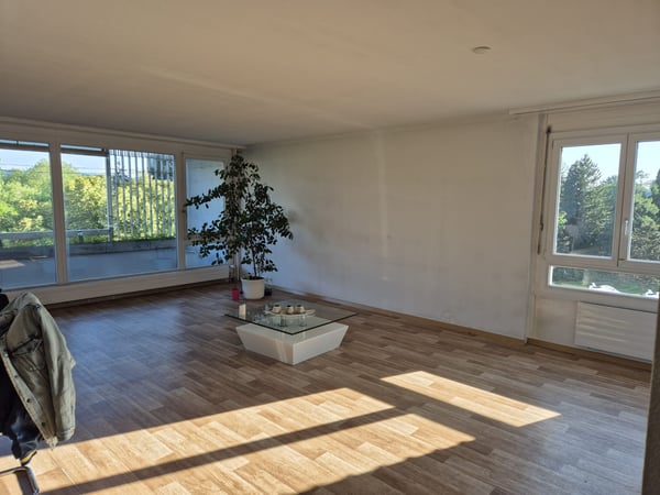 helles WG-Zimmer beim Bahnhof Bümpliz Nord 2