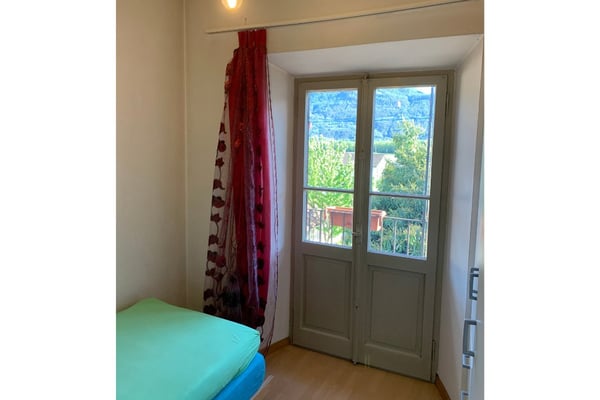 Casa tipica ticinese in regalo, paghi terreno edificabile 2