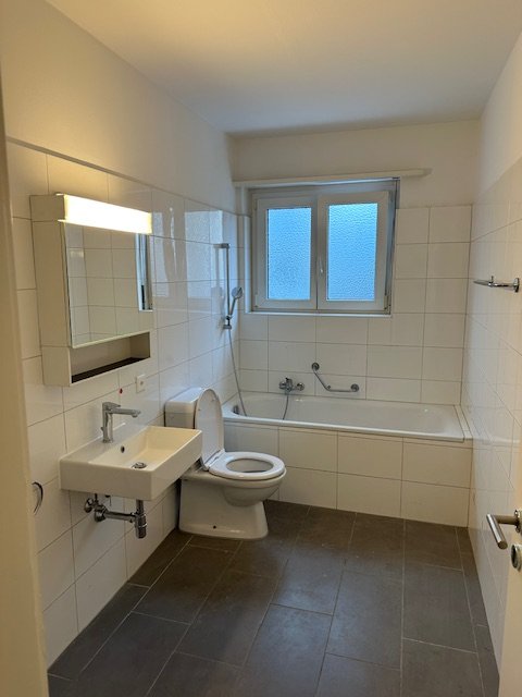 Locarno 1.5 centro 1'500.- /mese tutto compr. no conguaglio 4