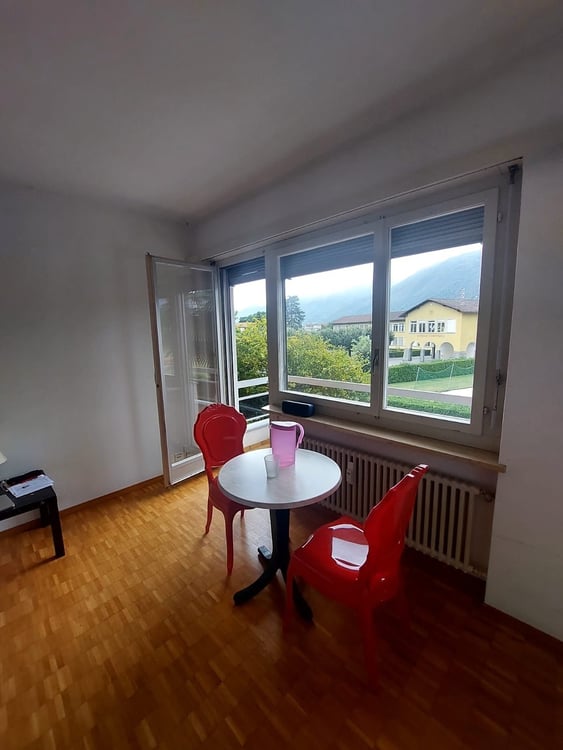 ASCONA AFFITTASI Monolocale davanti alle scuole 1