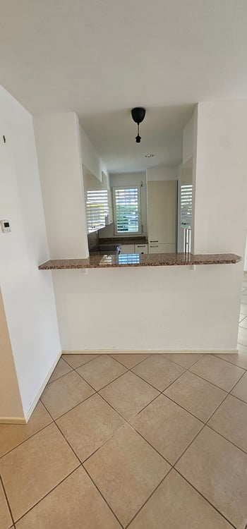 Elegante appartamento 1.5 locali con terrazza e giardino. 3