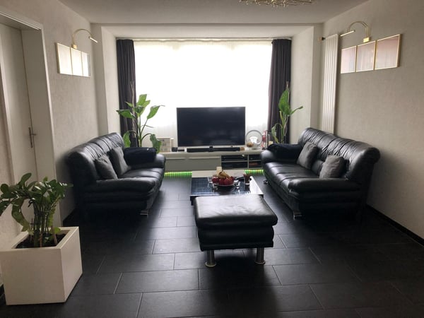 1.5 Zimmer inkl.Garage und Nebenkosten 1