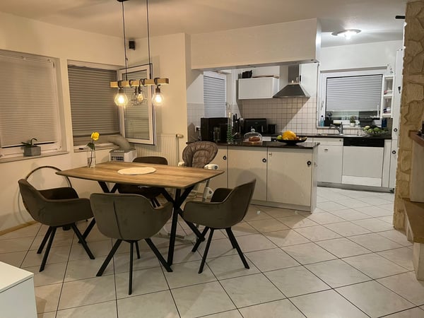 Casa con salone parrucchiera 4