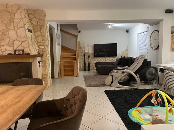 Casa con salone parrucchiera 3