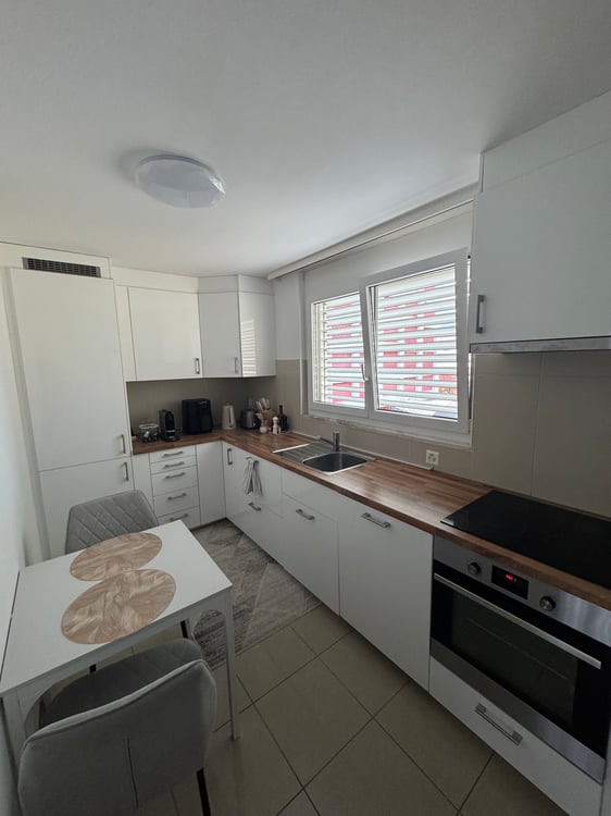 Cercasi subentrante appartamento 1.5 locali a Locarno 2