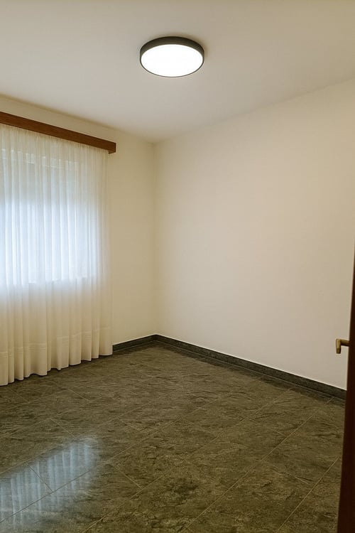 1.5 con giardino in casa bifamiliare al Vallone Biasca 3