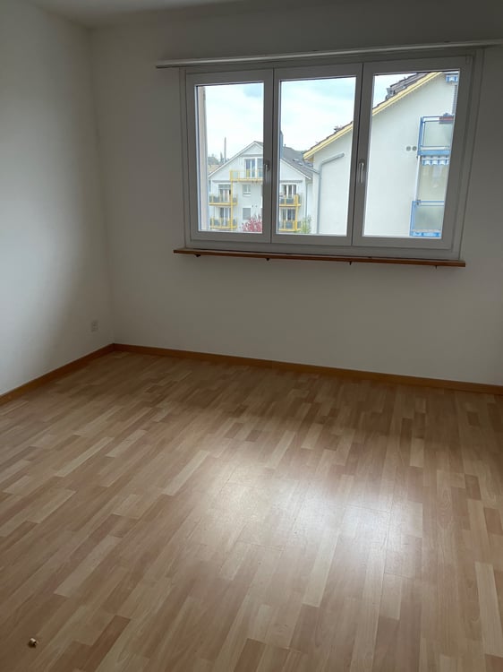 1.5 Zimmerwohnung in Bassersdorf 4