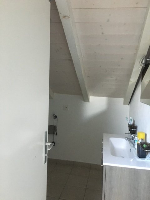 Affittasi mansarda 1 locali 5