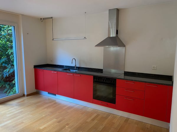 Grosse Studiowohnung mit Sitzplatz im Grünen in Rüttenen 2