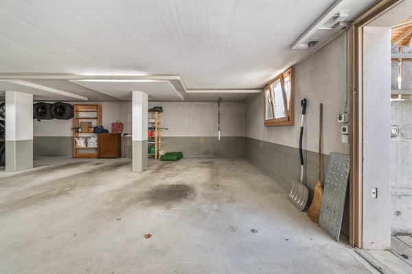 1 Monat gratis: Moderne Top-Mietwohnung in Maienfeld zu ver 13