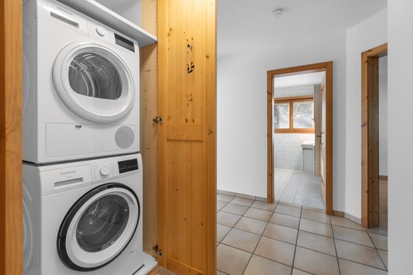 1 Monat gratis: Moderne Top-Mietwohnung in Maienfeld zu ver 12