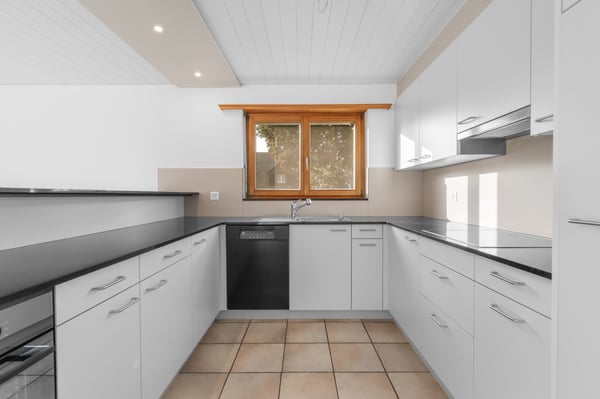 1 Monat gratis: Moderne Top-Mietwohnung in Maienfeld zu ver 6