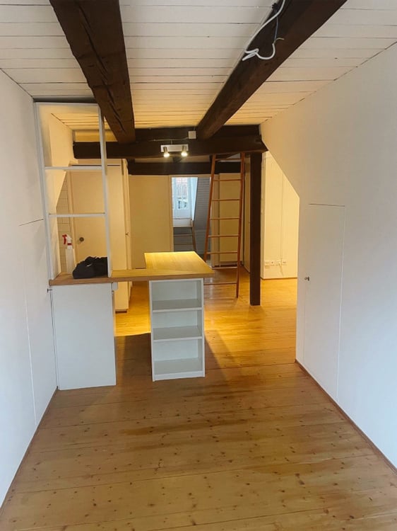 1.5 Zimmer 2. Etagen Maisonette mit privater Terasse 1