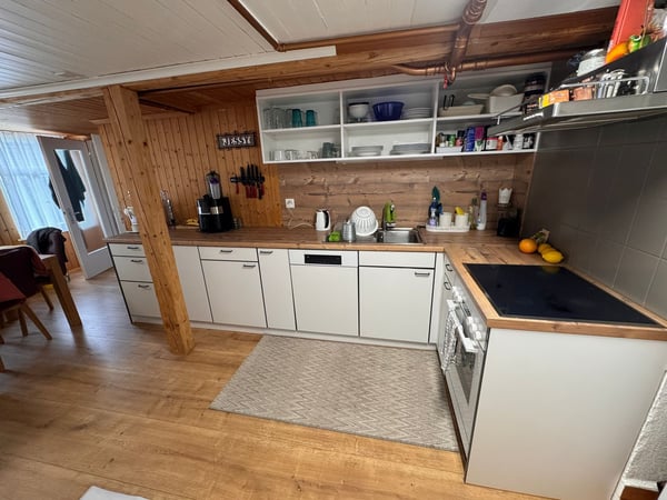 Gepflegte, ruhig gelegene 1 Zi. Wohnung mitten in der Natur 2