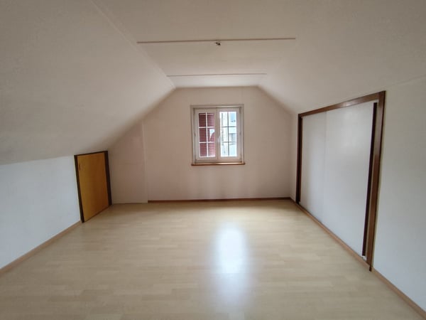 Befristete Vermietung: Einfamilienhaus mit Garten in Zürich- 5