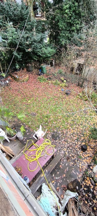 WG-Zimmer mit grossem Einbauschrank 4