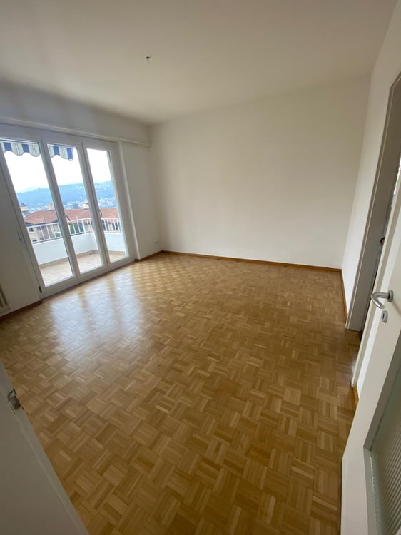 Appartamento in zona residenziale con vista 3