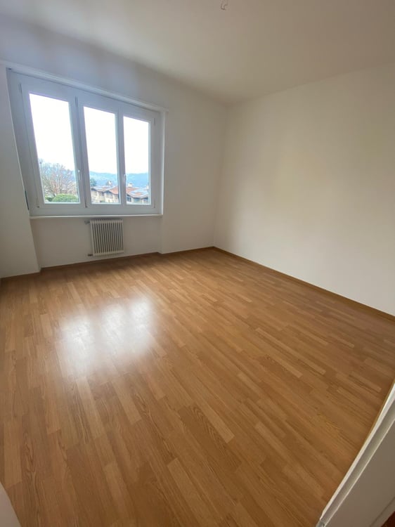 Appartamento in zona residenziale con vista 4