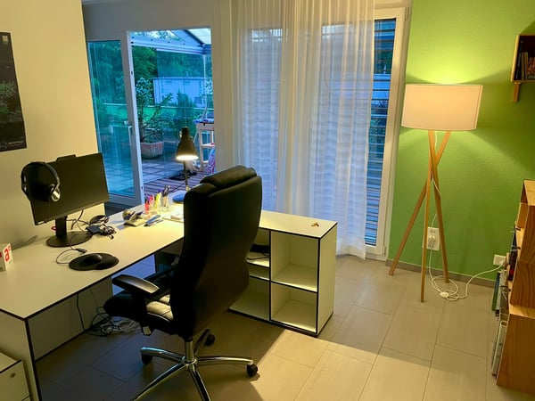 1-Zi-Attika mit toller Aussicht in 1533 (möbliert/befristet) 2