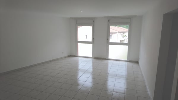 Affittasi appartamento di 1.5 locali in piazza a Giubiasco 2