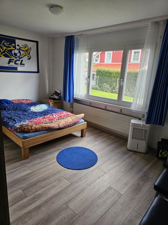 Schöne Helle 3 Zimmer Wohnung 4