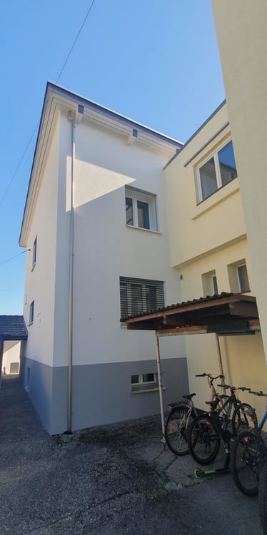 Familienfreundliches Doppeleinfamilienhaus im Naturpark Thal 2