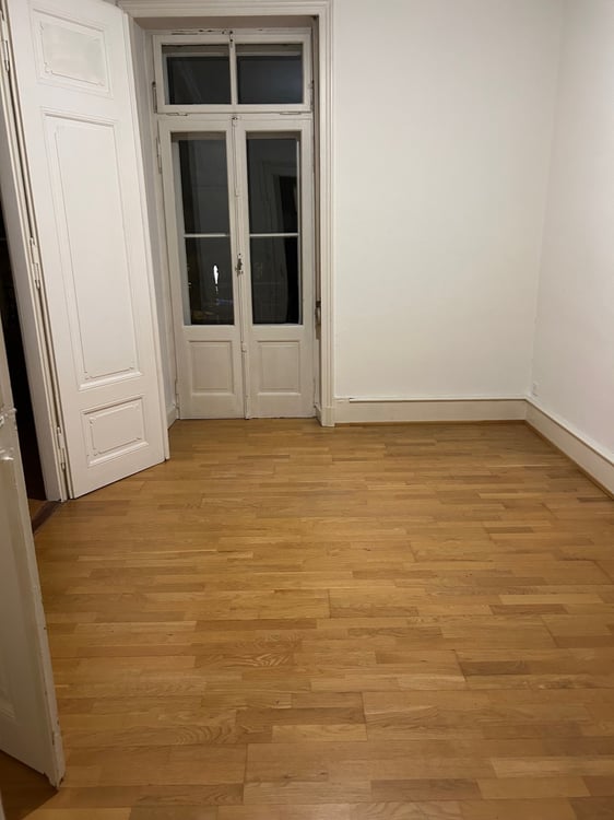 Altbau-1-Z-Wohnung im Delsbergerquartier zu vermieten 2