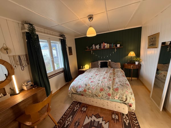 Bijou-Chalet mit Traum-Seesicht 1.5-Zimmer in Bäch 2