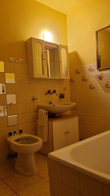 Affitto camera matrimoniale ammobiliata in grande casa 3