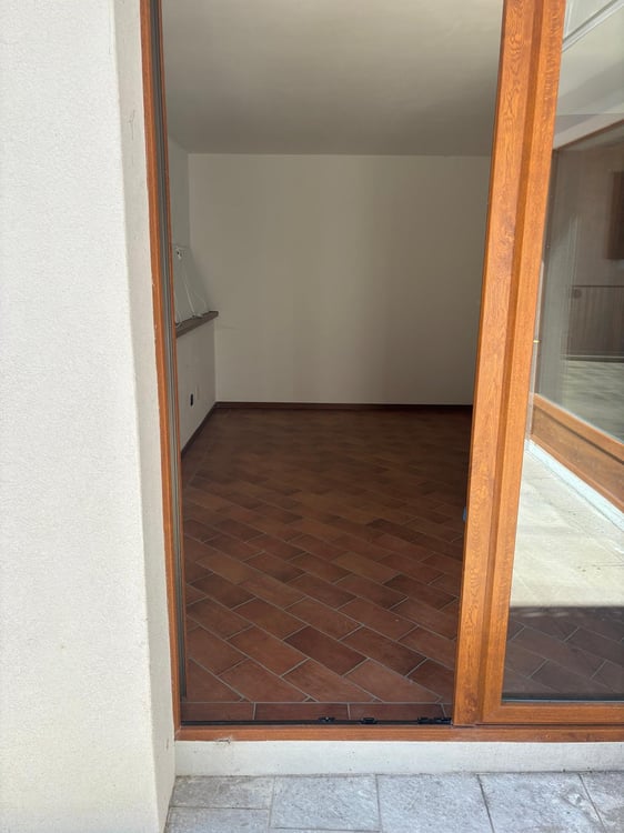 Affittasi Bellissimo Appartamento Barbengo 12