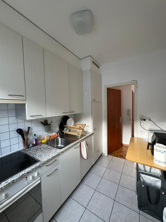 Appartamento di 1 locali con balcone e vista panoramica a Be 5