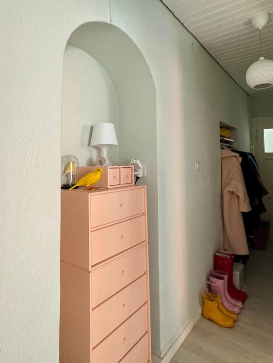 ASCONA AFFITTASI nel borgo in casa storica al secondo piano 2