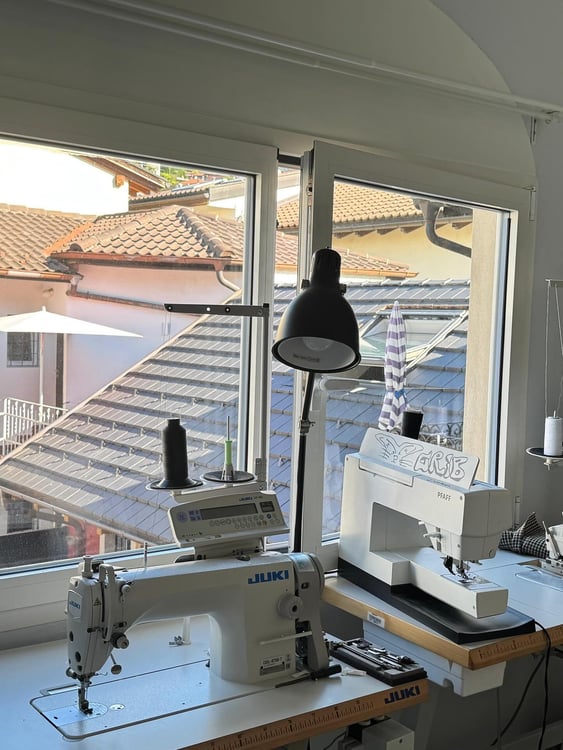 ASCONA AFFITTASI nel borgo in casa storica al secondo piano 4