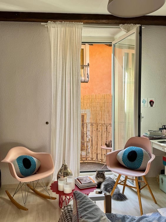 ASCONA AFFITTASI nel borgo in casa storica al secondo piano 1