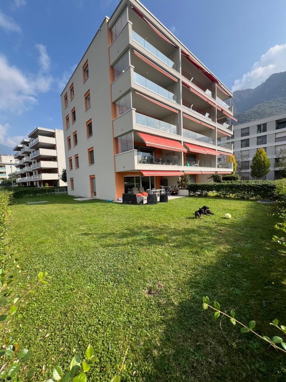 Cercasi subentrante 1.5 CON GIARDINO 100MQ PRIVATO 1