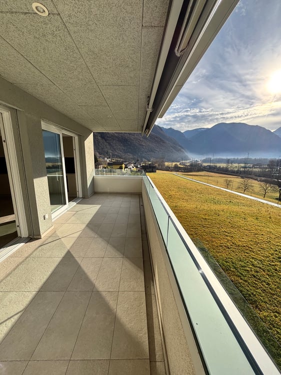 Luminoso 1.5 libero da subito 1