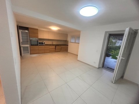 Appartamento Con Giardino in zona tranquilla 3