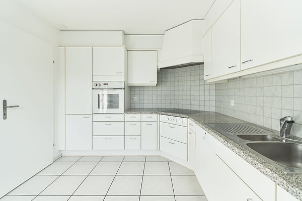 Attraktive 1.5-Zimmer-Wohnung in Fisch-bach-Göslikon zu verm 2