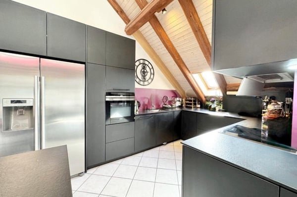 Magnifique duplex de standing avec piscine à Courtételle 2