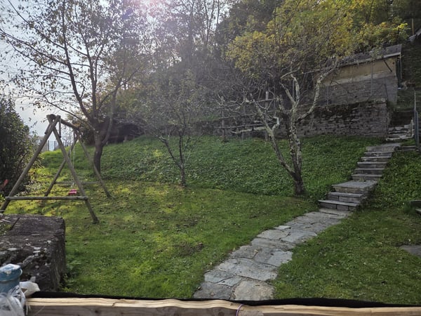 1 LOCALI A SOAZZA Affittasi appartamento di 1 locali(140 mq 11