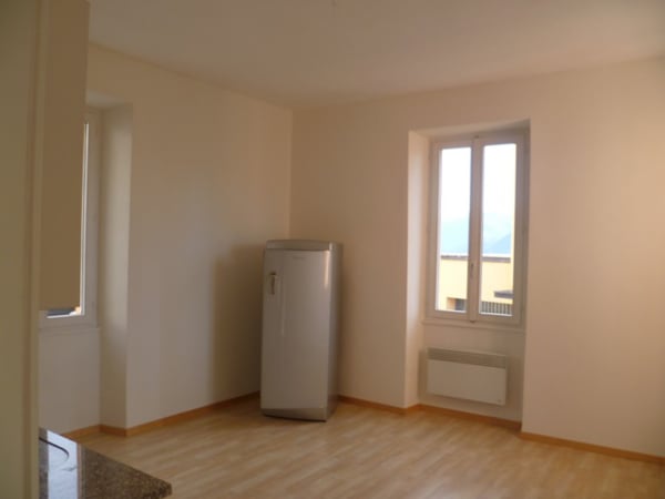 Orselina affittasi da subito 1 1/2 5