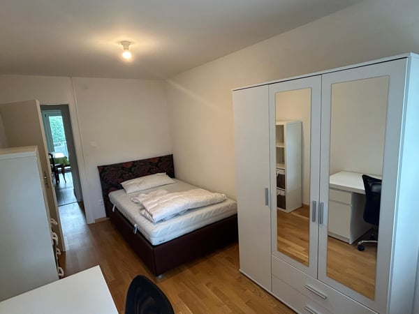 Affittasi camera | Chambre à louer | Room for rent 3