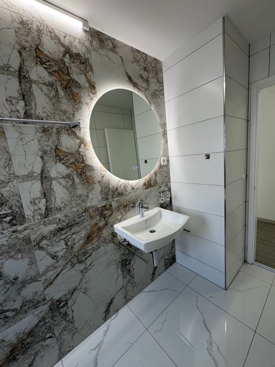 1 Z/W komplett renoviert in Biel/Bienne 130m2 2